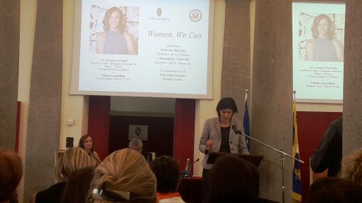 "Io e Virginia siamo un esempio": la Appendino a confronto con la direttrice della campagna Clinton "Io e Virginia siamo un esempio": la Appendino a confronto con la direttrice della campagna Clinton