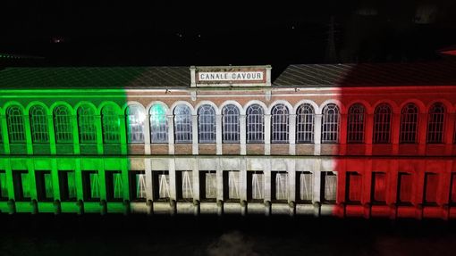 Giornata Mondiale dell'Acqua, il Canale Cavour di Chivasso si accende con il tricolore
