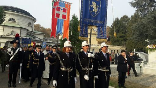 Concerti, celebrazioni e navetta interna gratuita nei cimiteri di Torino per la commemorazione dei defunti Concerti, celebrazioni e navetta interna gratuita nei cimiteri di Torino per la commemorazione dei defunti
