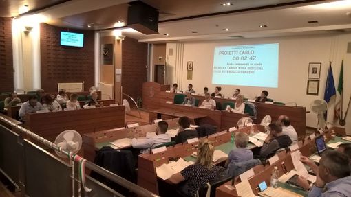 Le Olimpiadi spaccano la maggioranza, assenti molti consiglieri del M5S: la minoranza fa saltare il consiglio