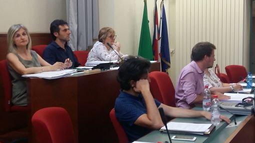 Duello di fine anno in Consiglio comunale a Pinerolo: «È campagna elettorale»