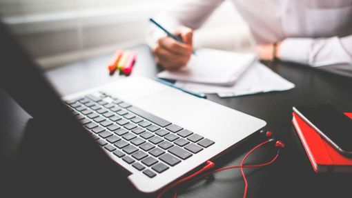 Ubroker: 'formazione on line per creare occupazione e ricchezza'