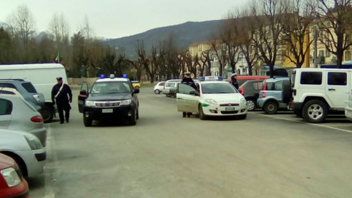 Pinerolo, caccia ai parcheggiatori abusivi Pinerolo, caccia ai parcheggiatori abusivi