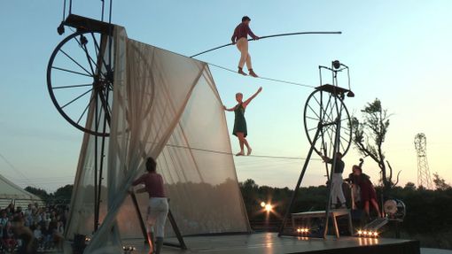 L’inno alla vita dei funamboli evento clou del Festival Lunathica