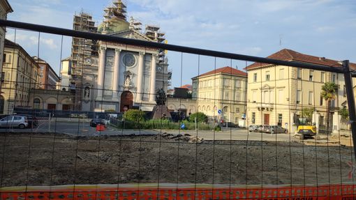 Torino, iniziati i lavori davanti alla basilica di Maria Ausiliatrice: la piazza sarà parzialmente pedonale Torino, iniziati i lavori davanti alla basilica di Maria Ausiliatrice: la piazza sarà parzialmente pedonale