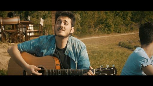 Ivan Bentivoglio lancia il singolo "Una canzone che parla di te" Ivan Bentivoglio lancia il singolo "Una canzone che parla di te"