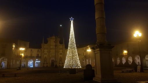 Il "regalo sospeso", solidarietà e impegno sociale per il Natale di Venaria Il "regalo sospeso", solidarietà e impegno sociale per il Natale di Venaria