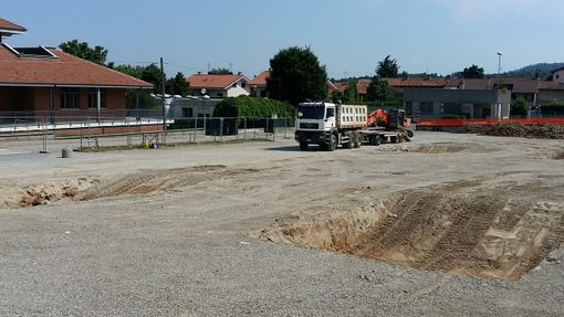 Emergenza a Cumiana: partiti oggi i lavori per il nuovo villaggio scolastico Emergenza a Cumiana: partiti oggi i lavori per il nuovo villaggio scolastico