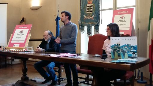 Pinerolo si veste di rosa... nel segno di Coppi