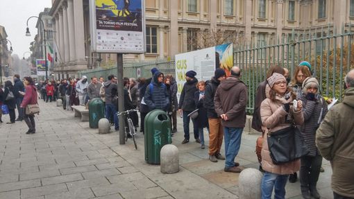 Sale l'attesa per il Torino Film Festival, code per comprare i biglietti: sabato la "Notte horror" Sale l'attesa per il Torino Film Festival, code per comprare i biglietti: sabato la "Notte horror"