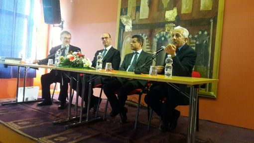 Alfano a Torino:"Accordo con il Niger ridurrebbe migranti in Libia e Italia"(VIDEO) Alfano a Torino:"Accordo con il Niger ridurrebbe migranti in Libia e Italia"(VIDEO)