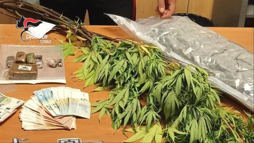 Quattro arresti a Torino e Caselle per detenzione di droga: sorpresi due corrieri di amnèsia [VIDEO]