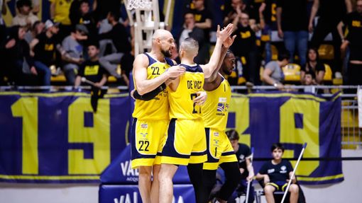 Torino, primo test difficile ma positivo contro Tortona