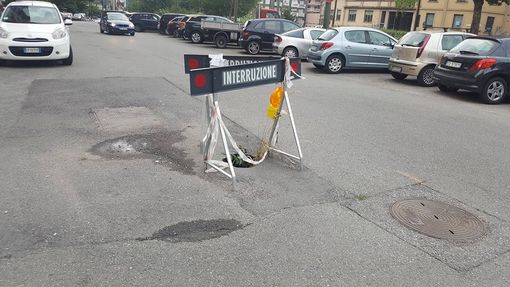 Nel 2019 poco più di 4 milioni per strade e marciapiedi di Torino, M5S: &quot;Impegno per trovare risorse&quot;