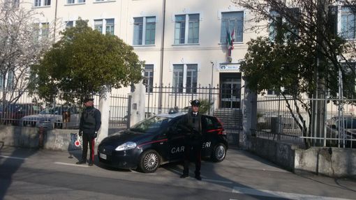 Rivarolo, tenta un furto al liceo Aldo Moro: arrestato