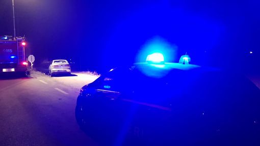 Carmagnola, dopo la sparatoria di ieri sera la caccia all'uomo si è conclusa con un arresto e tre denunce Carmagnola, dopo la sparatoria di ieri sera la caccia all'uomo si è conclusa con un arresto e tre denunce