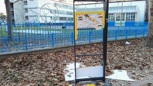 Distrutto il cartello delle Luci d'Artista al Lingotto: "Situazione peggiorata con le vacanze natalizie" Distrutto il cartello delle Luci d'Artista al Lingotto: "Situazione peggiorata con le vacanze natalizie"