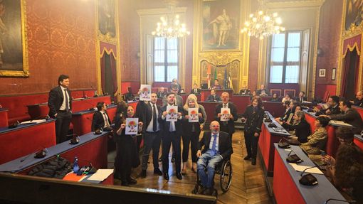 Sopralluogo Askatasuna, in Sala Rossa la destra contesta Lo Russo: "Vergogna" [VIDEO]