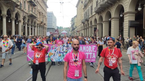 Il &quot;vento europeo&quot; non blocca il Torino Pride: &quot;Fermento, resistenza e anticorpi&quot;