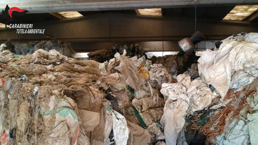 Discarica abusiva a Cumiana, sequestrate oltre 6 mila tonnellate di rifiuti [VIDEO]