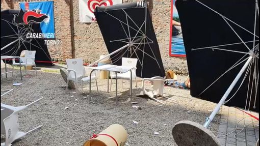 Distrugge il dehor del bar della Basilica di Superga con un bastone: arrestato [FOTO E VIDEO]