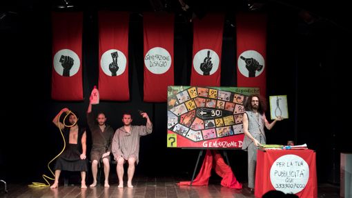 Tempo di "Spiragli", al via la nuova stagione di Casa Fools: si parte stasera con un'anteprima in piazza Santa Giulia