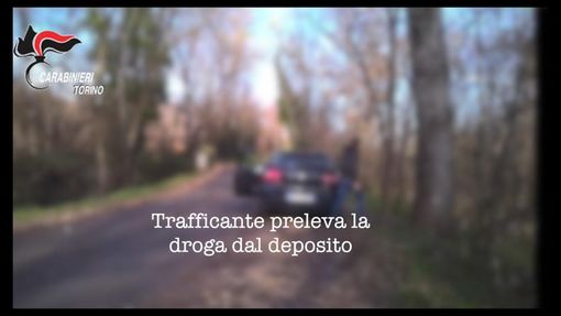 Spaccio a &quot;domicilio&quot;, ordinavano la cena e arrivava la droga: nel Torinese arrestati 6 trafficanti