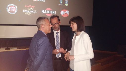 Cittadini aggrediscono agenti di polizia, Appendino: "A Torino non esistono aree dove l'illegalità è tollerata" Cittadini aggrediscono agenti di polizia, Appendino: "A Torino non esistono aree dove l'illegalità è tollerata"