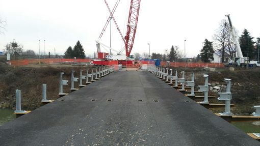 Ponte di Castiglione, proseguono le operazioni di montaggio