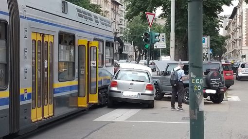 incidente corso einaudi