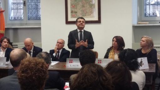 Show di Laus a Torino: “Candidarmi al Senato, perché no?”. Poi ironizza: “Ma c'è Chiamparino che insiste: prendi il posto mio!” (VIDEO)