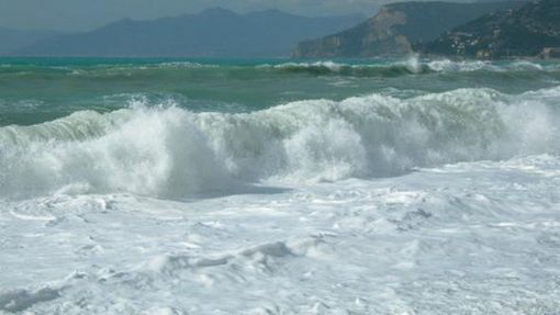 Torinese travolto e ucciso da una mareggiata a Savona