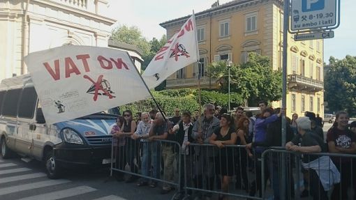 La Torino-Lione all'Unione Industriale: fuori la protesta dei No-Tav