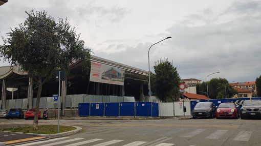 Borgo Rossini, proseguono i lavori per la nuova palestra GoFit: totalmente sventrato l'ex Mercato dei Fiori Borgo Rossini, proseguono i lavori per la nuova palestra GoFit: totalmente sventrato l'ex Mercato dei Fiori