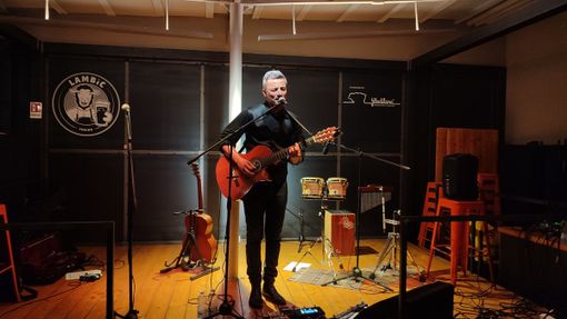 Un successo il debutto da solista di Paolo Antonelli: “Moka Blues” fa il pienone al Lambic di Torino