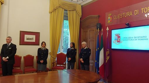 Nasconde 123 ovuli di droga in una calza: arrestato un pusher