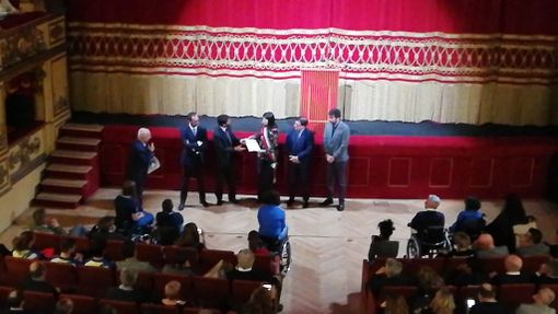 Pergamena dello sport 2017 alla Juve. Agnelli: "Per vincere mettiamo sempre in campo sacrificio, passione e lavoro" (FOTO E VIDEO) Pergamena dello sport 2017 alla Juve. Agnelli: "Per vincere mettiamo sempre in campo sacrificio, passione e lavoro" (FOTO E VIDEO)