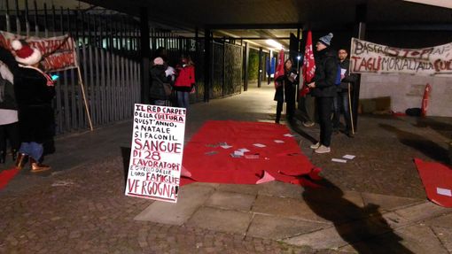 Fondazione Musei, presidio alla Gam: alcuni manifestanti incontrano la Parigi Fondazione Musei, presidio alla Gam: alcuni manifestanti incontrano la Parigi