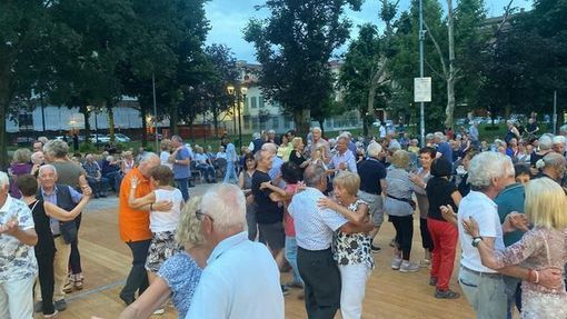 Da stasera riparte a Nichelino l'estate del Punto Verde del centro Grosa Da stasera riparte a Nichelino l'estate del Punto Verde del centro Grosa