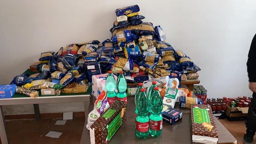 Banco delle opere di carità, a Torino nord 70% in più di richieste di cibo: "Non ne abbiamo più da distribuire" Banco delle opere di carità, a Torino nord 70% in più di richieste di cibo: "Non ne abbiamo più da distribuire"