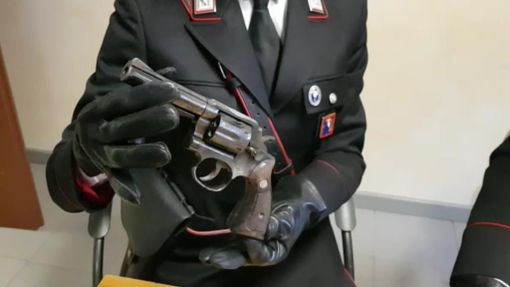 Armi illegali, tre arresti nel Torinese