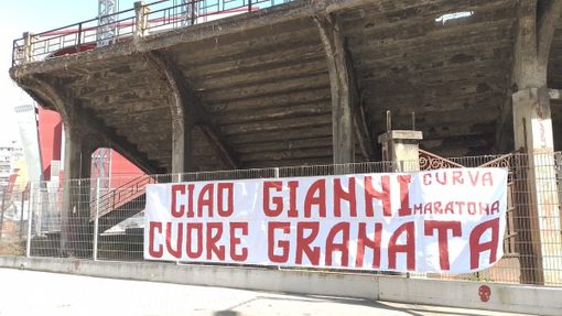 striscione filadelfia per gianni minà
