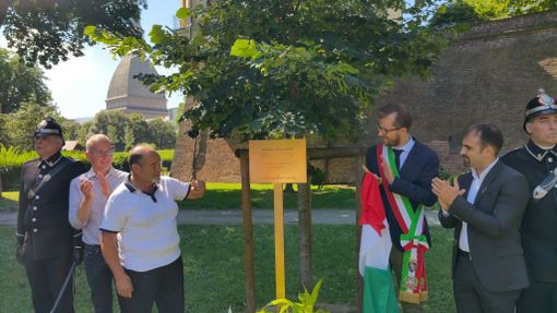 Ai Giardini Reali una targa per ricordare la benefattrice Emanuela Papaveri