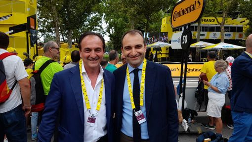 Il Tour de France arriva e Torino si tuffa nel giallo Il Tour de France arriva e Torino si tuffa nel giallo
