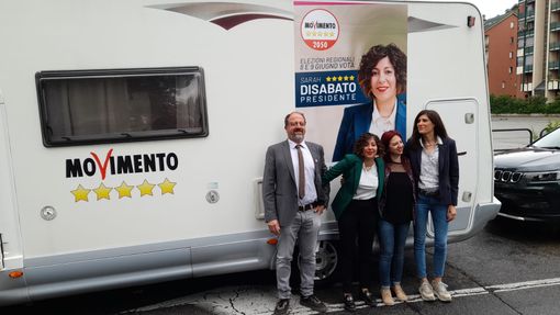 Rivoli, venerdì il camper del M5S farà tappa al mercato di piazza Aldo Moro