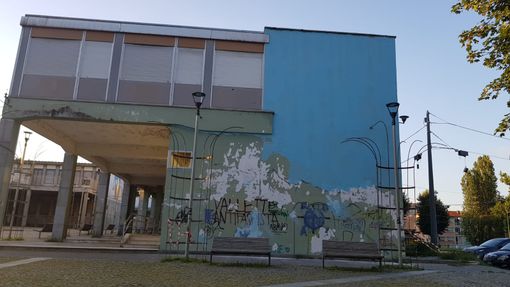 Un murales per Sabino e Maurizio: in piazza Montale il ricordo dei ragazzi delle Vallette