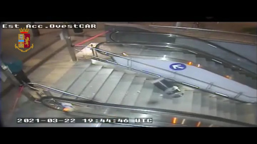 metro vandalizzata metro vandalizzata
