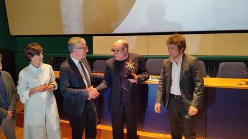 Non solo foto, Verdone premiato con la “Stella della Mole” del Museo del Cinema: “Tutto iniziò a Torino” [FOTO]