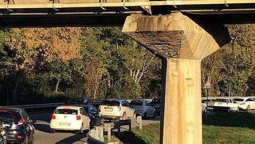Limitazioni al transito per i mezzi pesanti sul Viadotto 25 Aprile e sul Ponte Camillo Olivetti di Ivrea