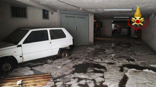 Disagi, pioggia e grandine a Condove, Vigili del Fuoco in azione per fronteggiare l'emergenza Disagi, pioggia e grandine a Condove, Vigili del Fuoco in azione per fronteggiare l'emergenza